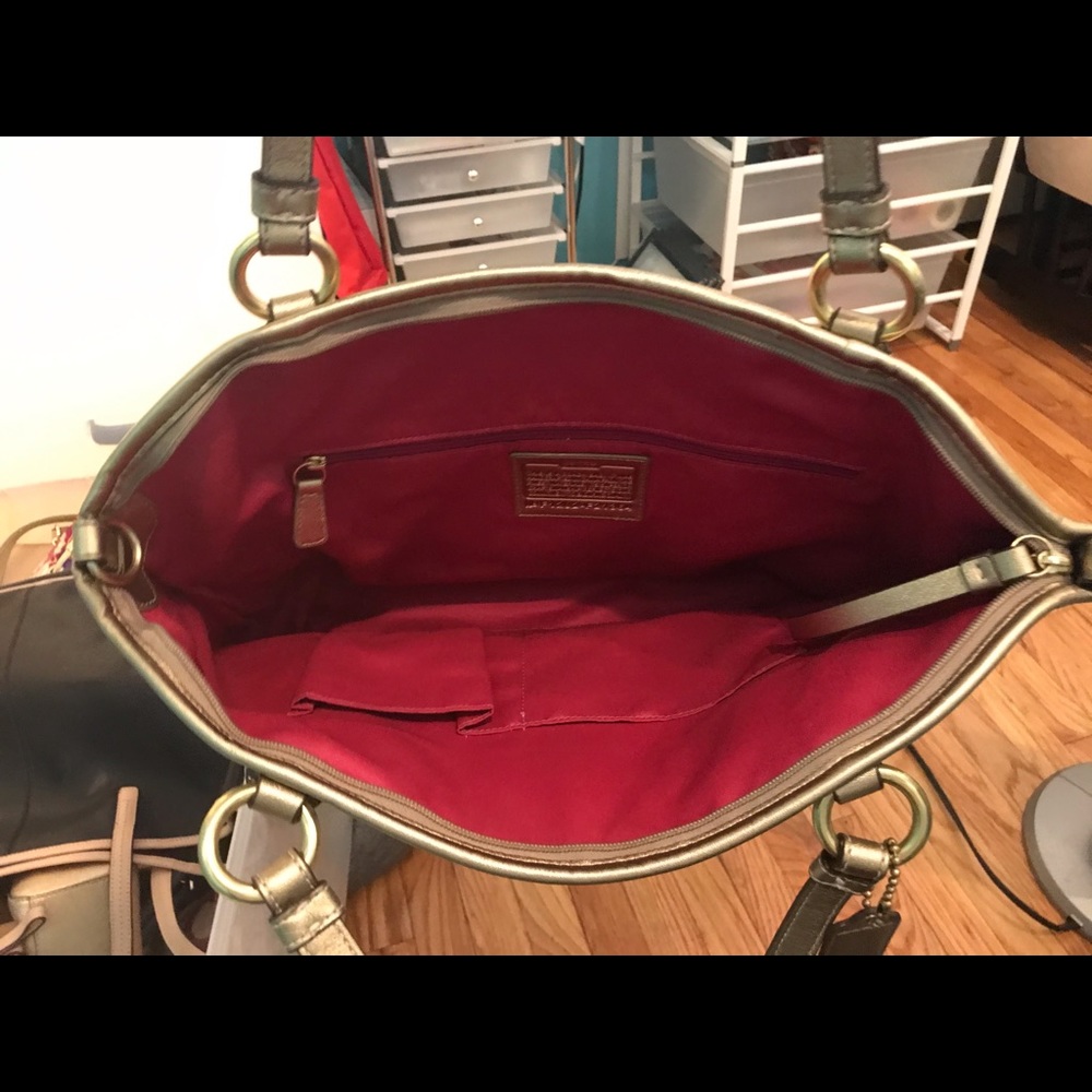 Coach Bag - Picture 2 of 2